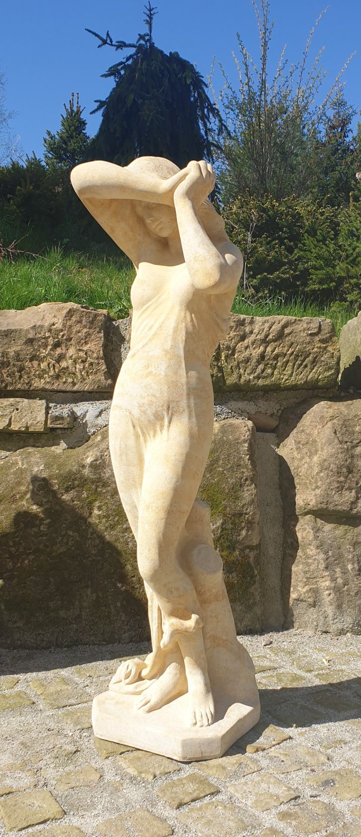 Posąg rzeźba ogrodowa z piaskowca 3