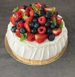 Beza pavlova tort bezowy blaty Dzień Mamy