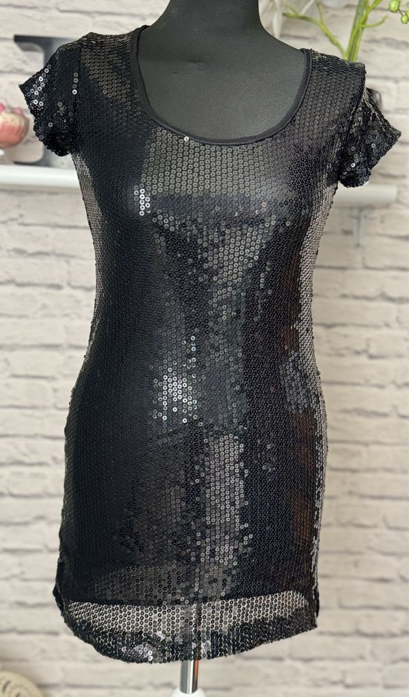 Czarna blyskotka sztos sukienka