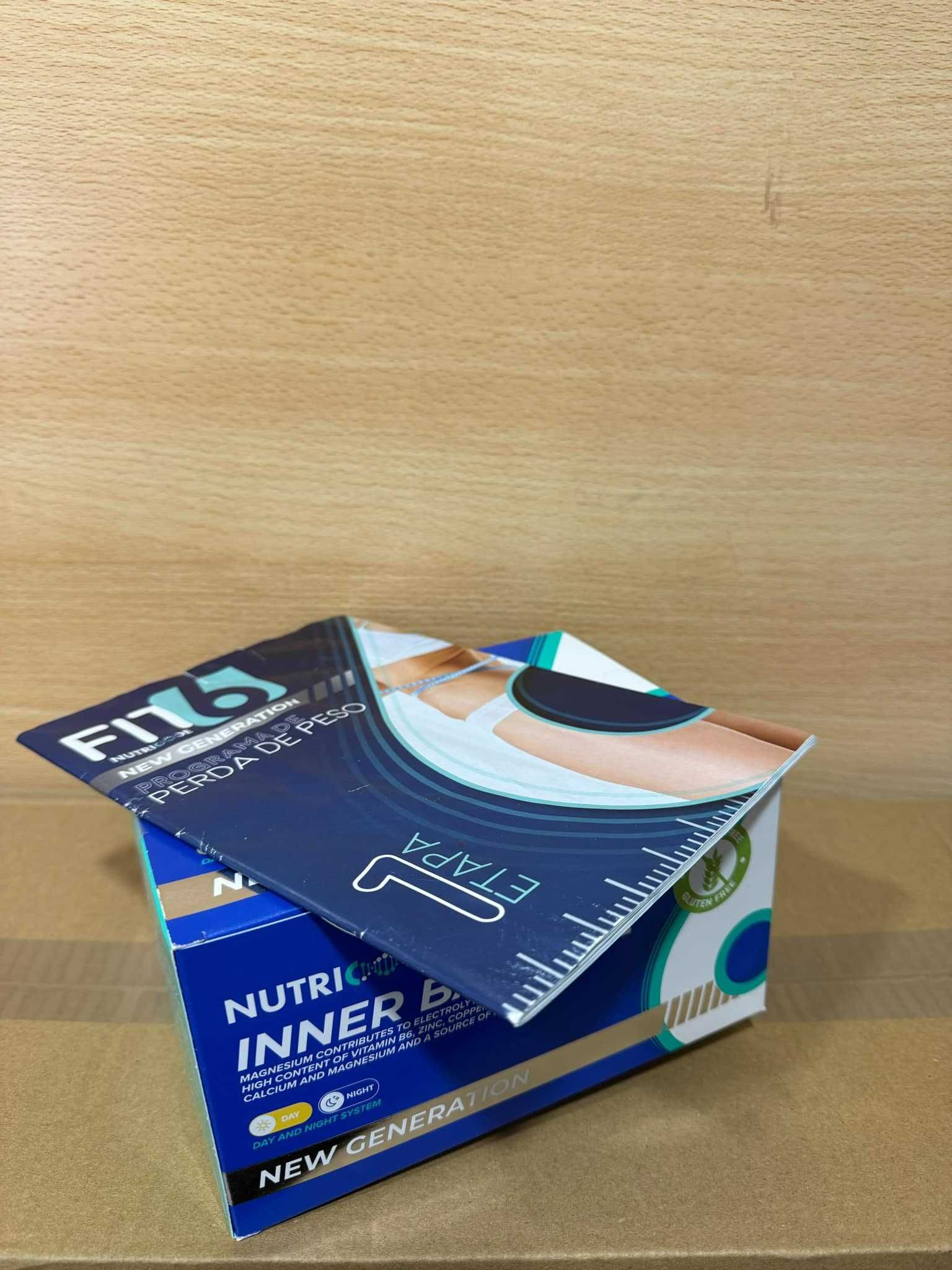 Vários suplementos Fit6