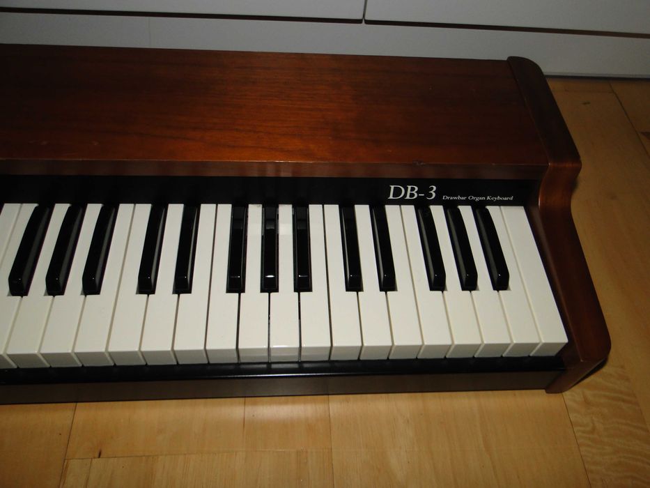 Wysokiej Klasy Cyfrowe Organy Hammond VISCOUNT DB3.Piękne Barwy.Okazja