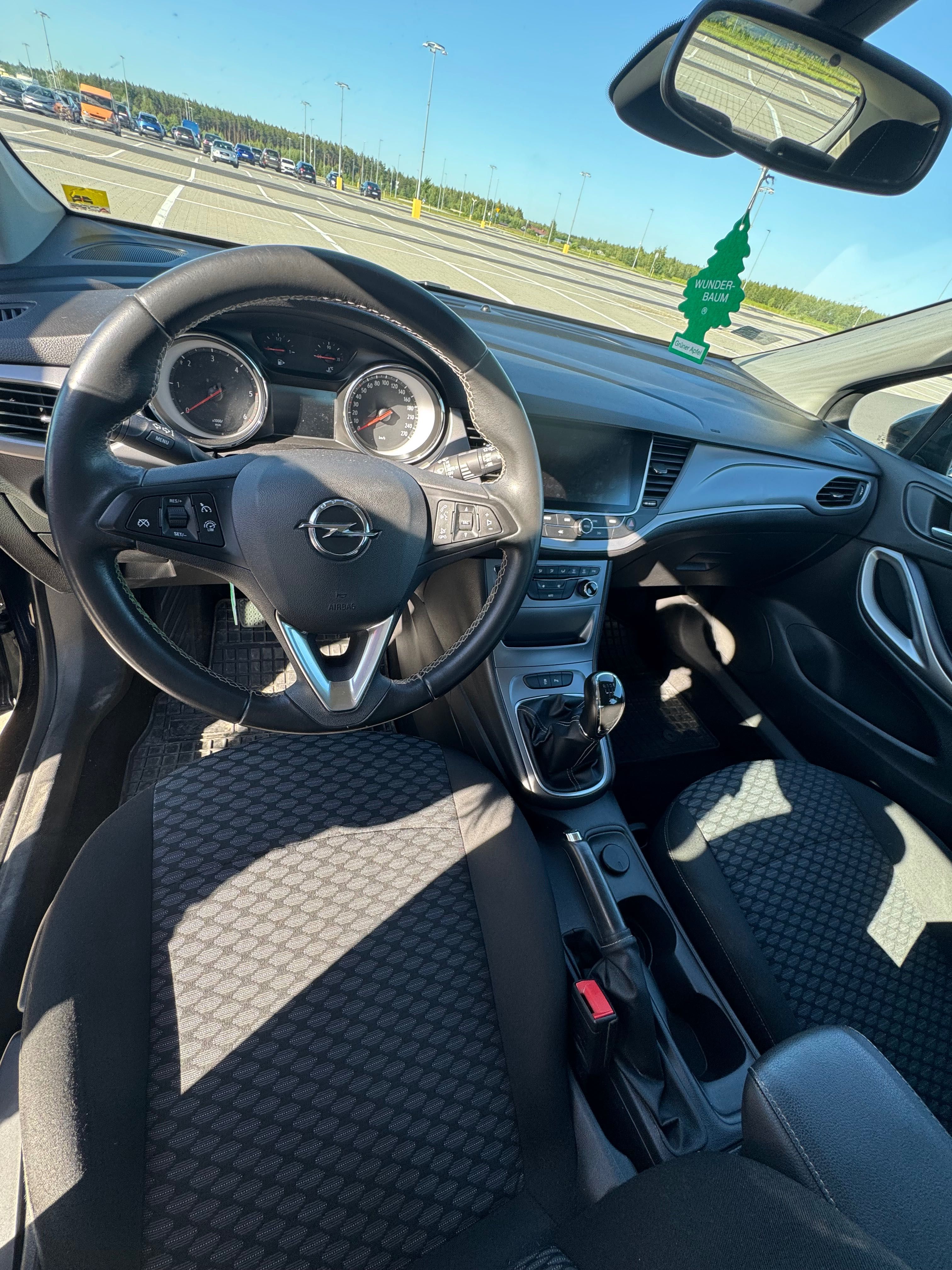Opel Astra K 1.6 Moon Phase