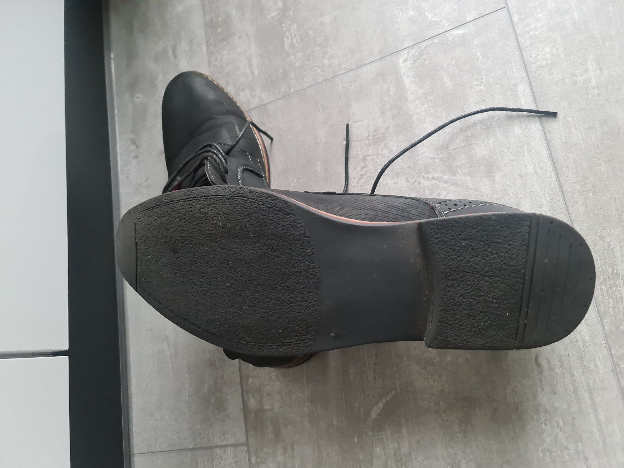 Pantofle Vice r. 44 wkładka 29 cm