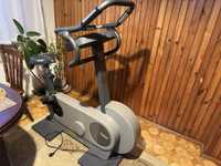 Rower stacjonarny technogym