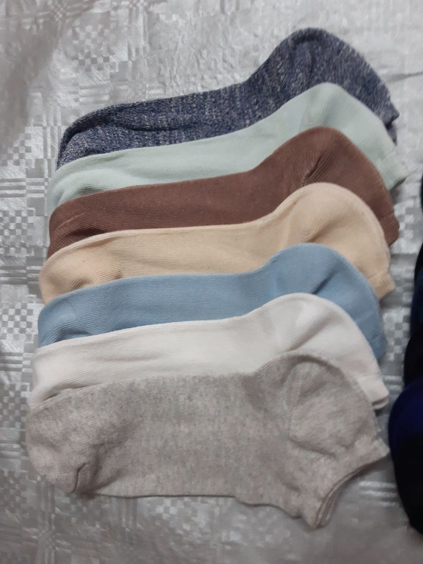 7 pares de meias baixas em algodão bom.