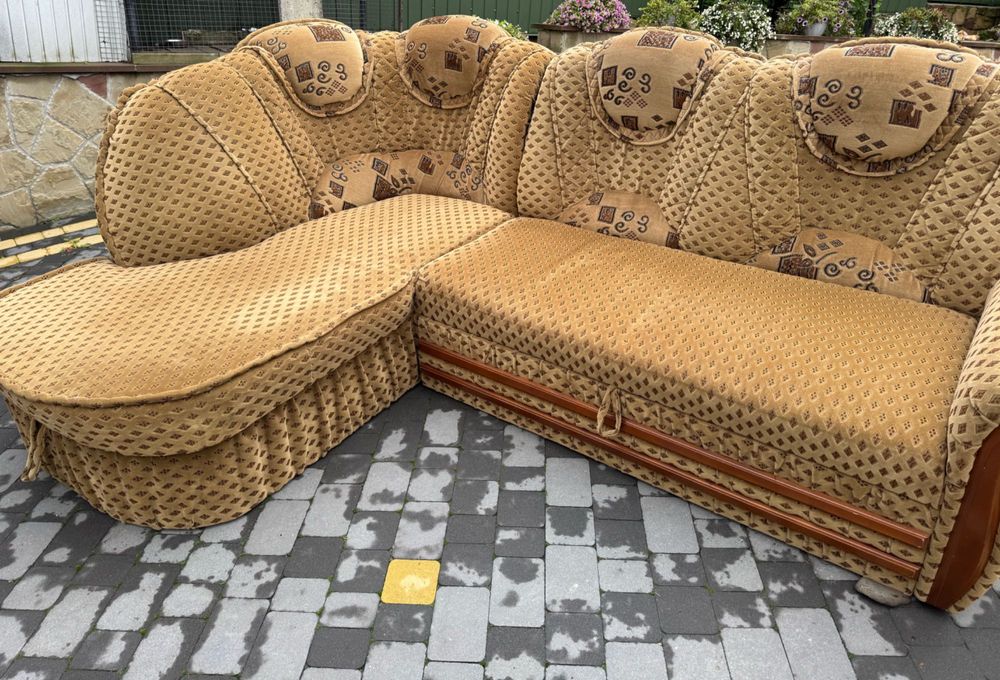 Мʼякий кутовий диван