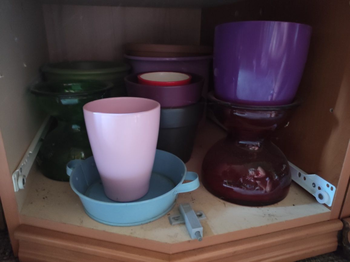 Doniczki osłonki ceramiczne gliniane stalowe plastikowe