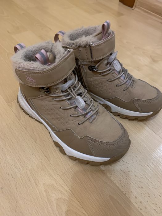 Черевики на дівчинку Cool club .