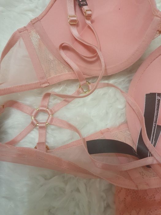 Шикарный Комплект белья от Victorias Secret! Оригинал! Недорого!