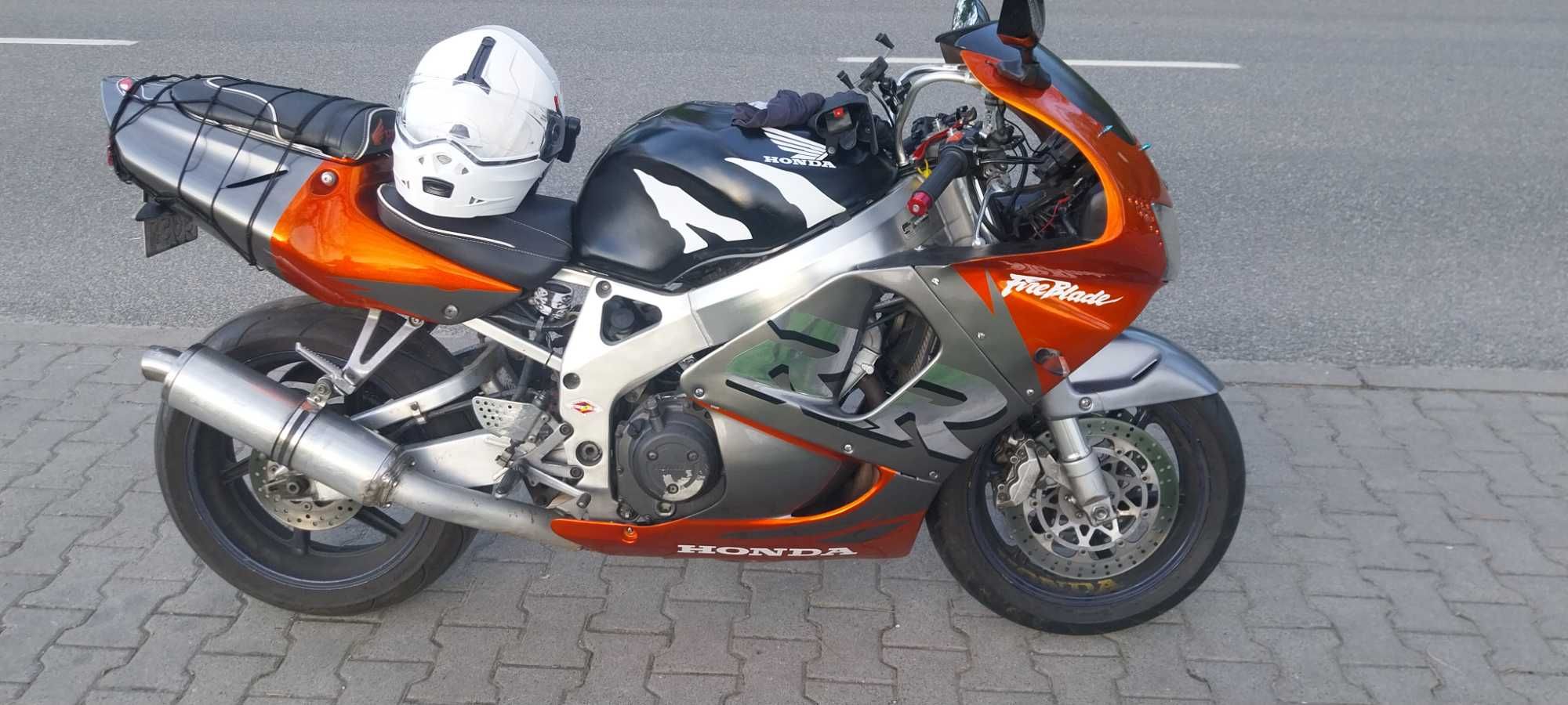 Sprzedam Honda cbr900 sc 33