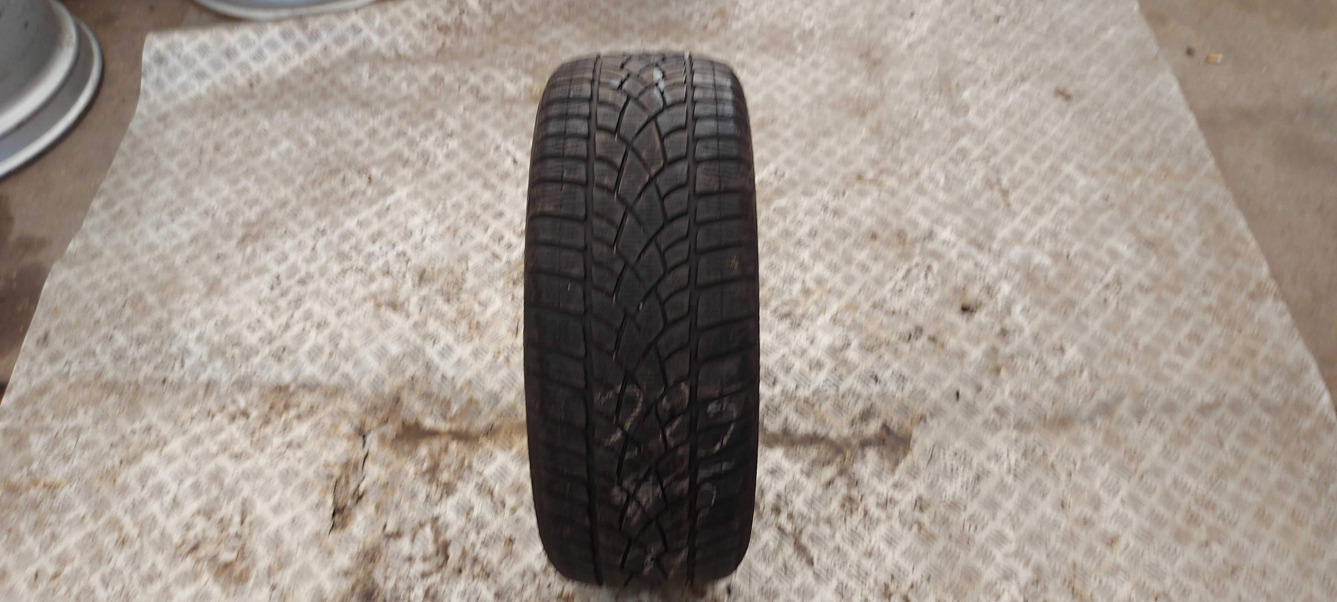 opona zimowa DUNLOP 225/45 R17 2020R