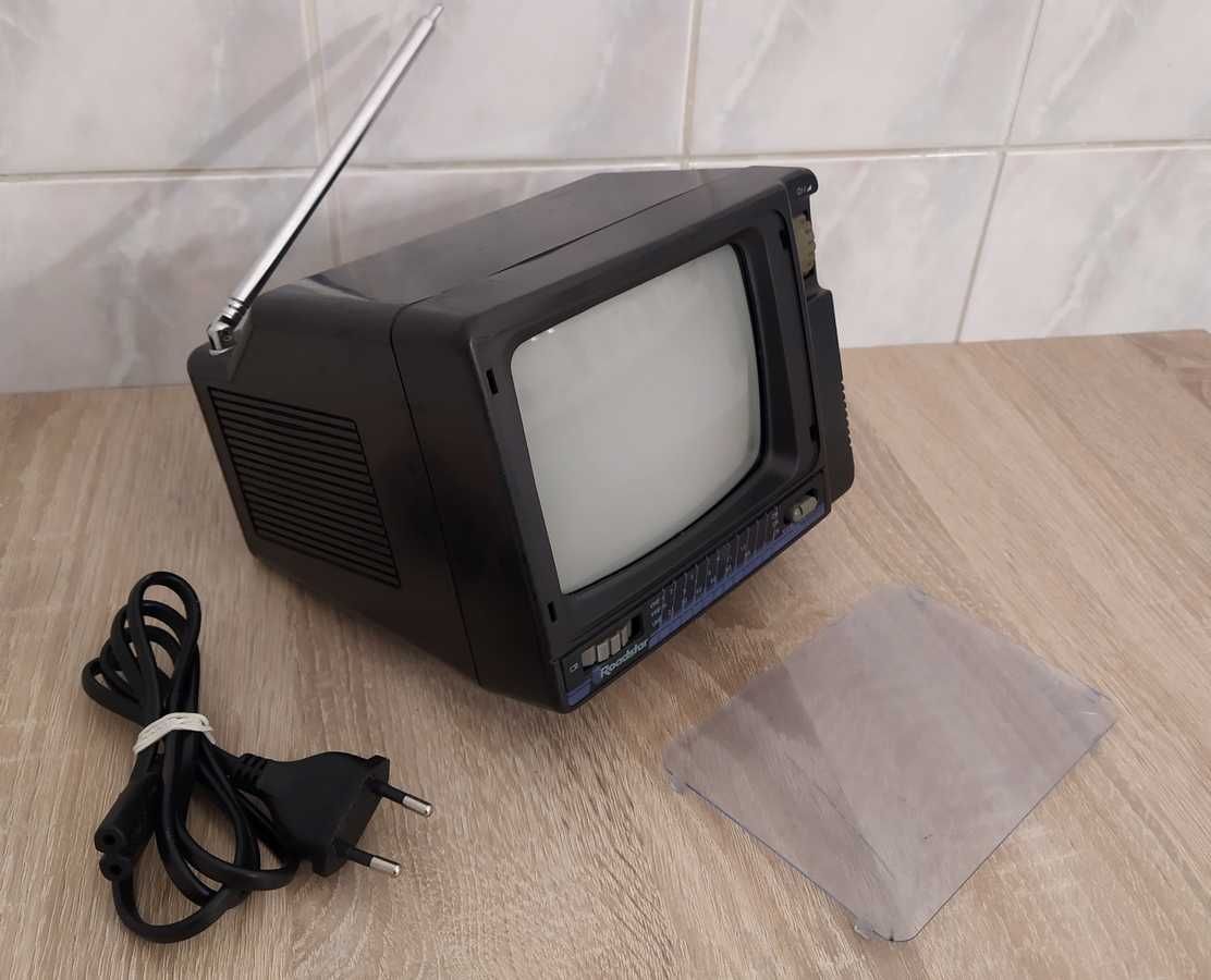 Stary telewizor TVRoadstar 400N Lata 80