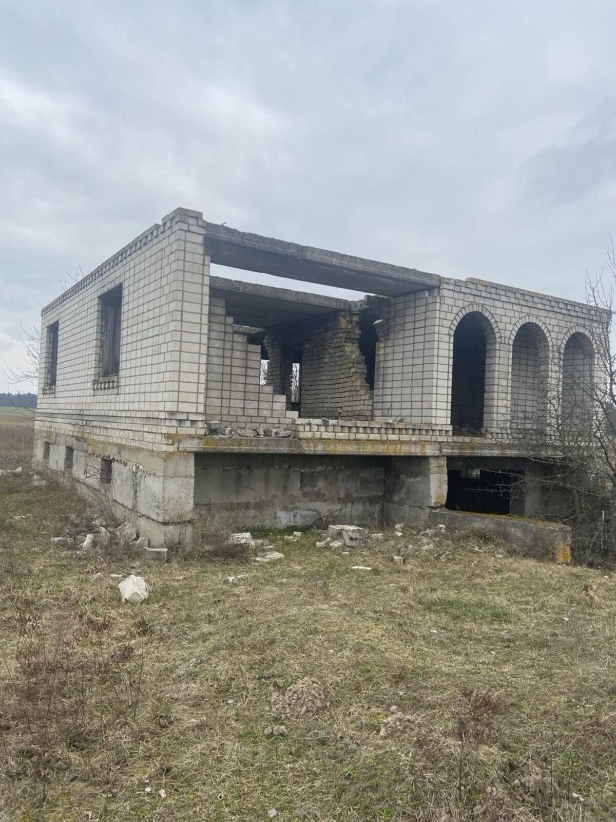 Продається недобудова с.Городище, Черняхівського району. (26153097)