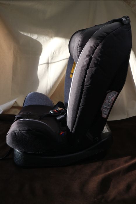 Автокрісло El Camino для дітей 1-4 роки, відмінний стан