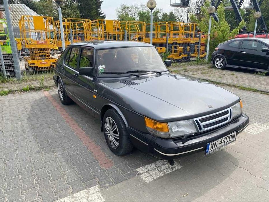 Saab 900i 2.0-16 benzyna rocznik 1989