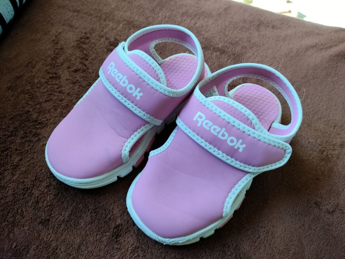 Sandałki Reebok roz. 26,5