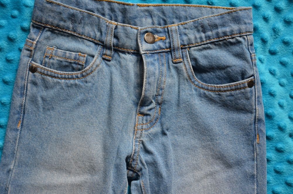 spodnie jeansowe, rozm. 104/110