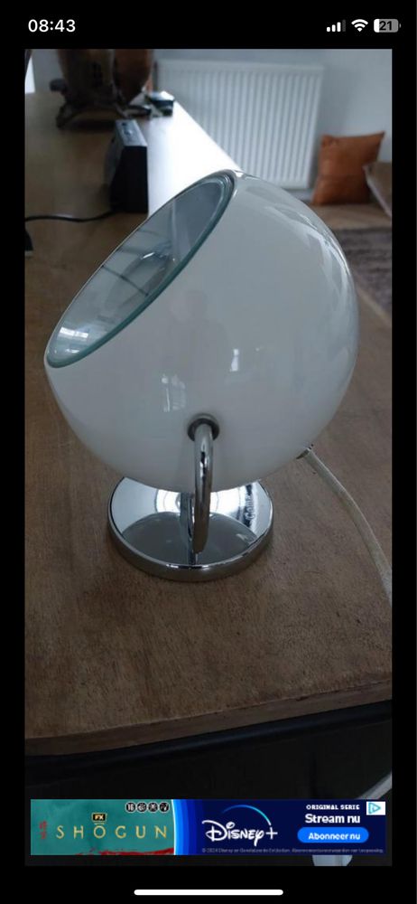 Lampka Come - Minimalistyczny design