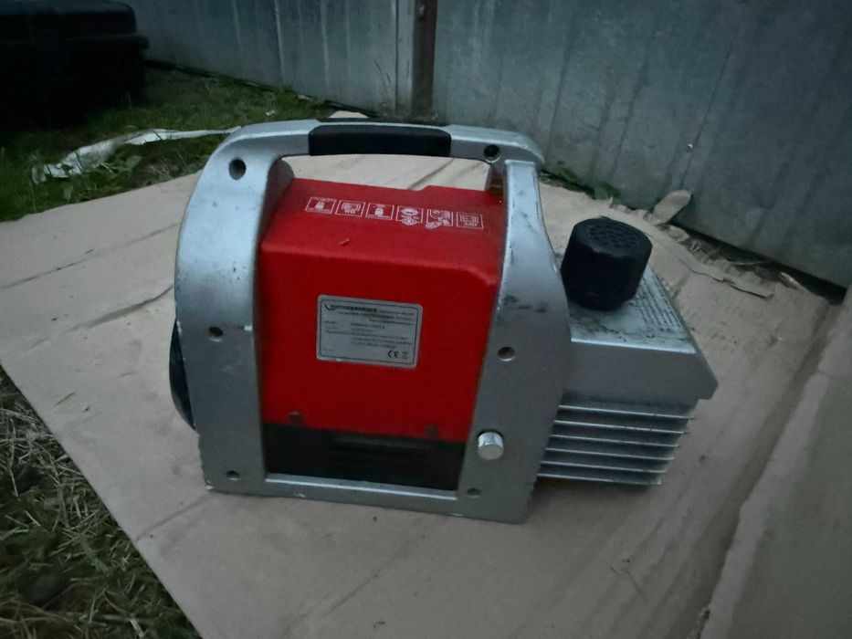 Rothenberger ROAIRVAC R32 6.0 – dwustopniowa pompa próżniowa