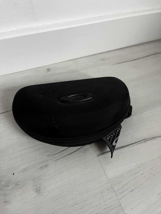 Pokrowiec na okulary kolarskie Oakley