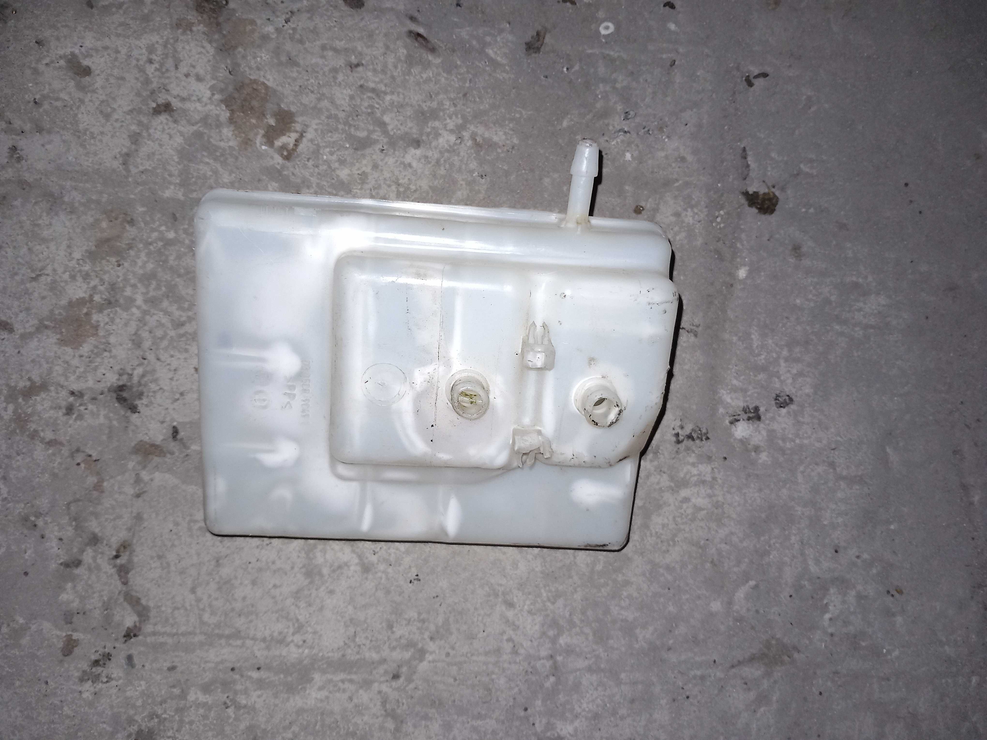 Zbiornik płynu hamulcowego Master IV 4 Movano 2021 r