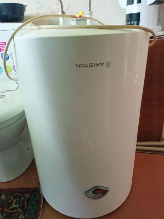 Бойлер.  арістон