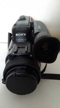 Видеокамера  пленочная  Sony