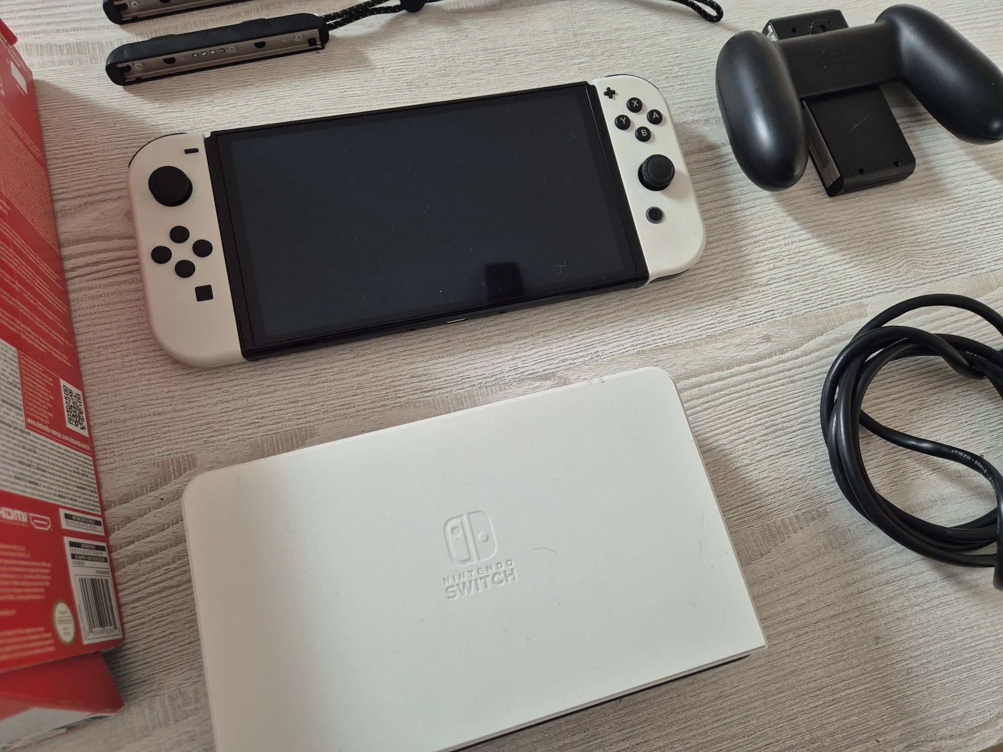 Nintendo Switch Oled + 3 gry Gwarancja