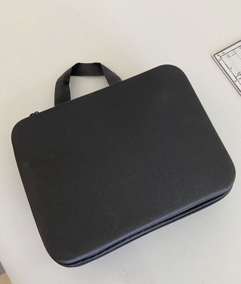 Drone preto de fácil uso com camera e 3 baterias - como novo