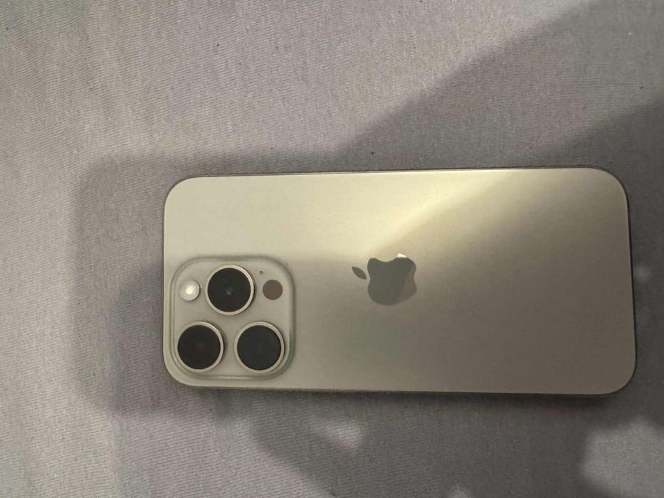 Iphone 15 pro uszkodzony