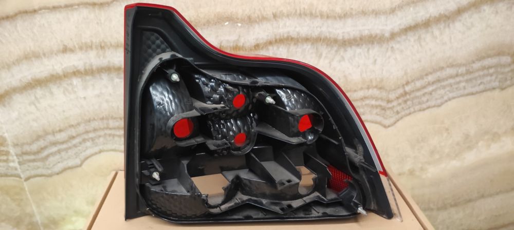 Faróis Volvo S60 2007