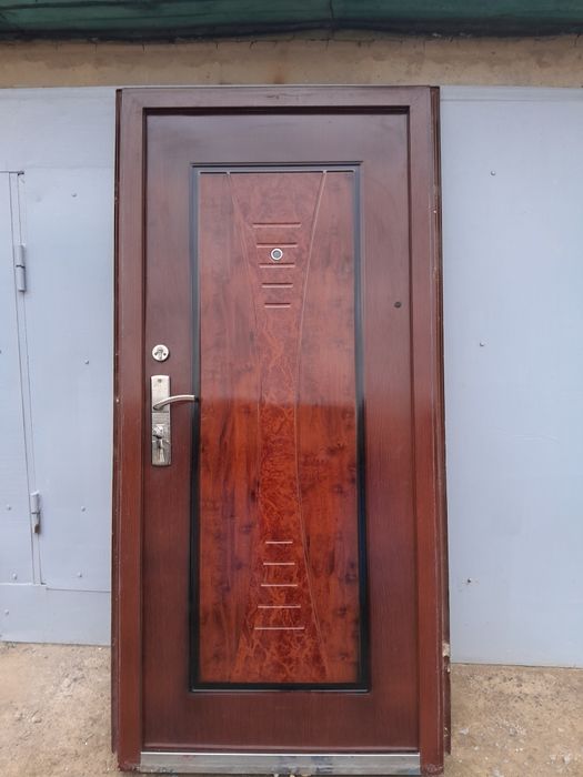 Двері вхідні (квартирні)