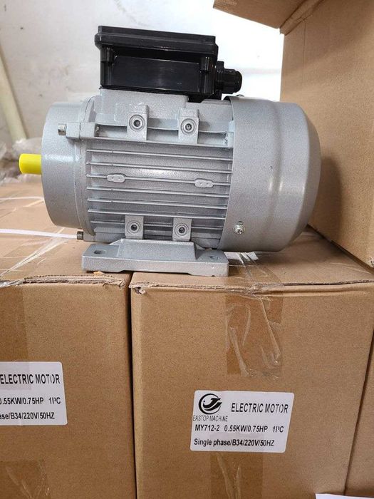 Однофазний електродвигун EASTOP MACHINE, модель MY712-2