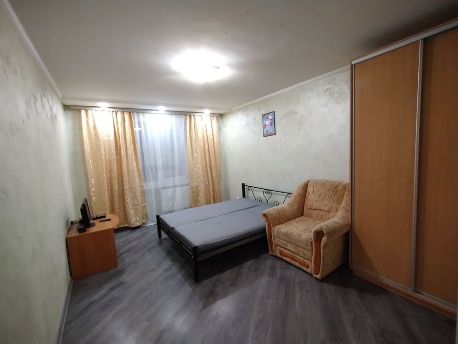 Здам довгостроково однокімнатну квартиру