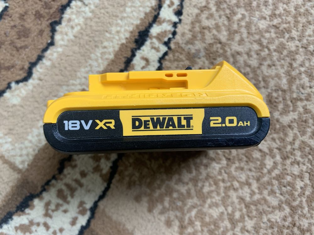 Шуруповерт DEWALT 708  18v