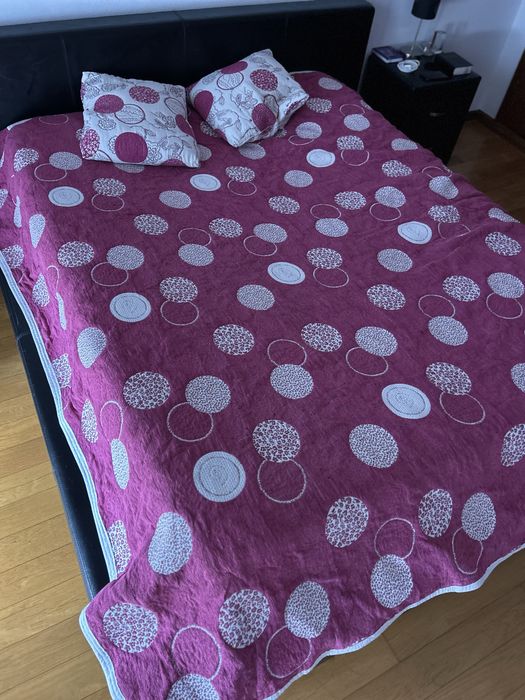 Conjunto de cama em preto