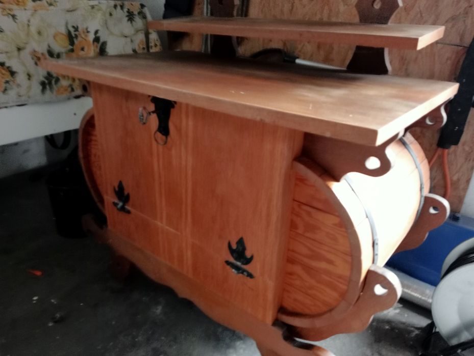 Barek drewniany  na alkohol