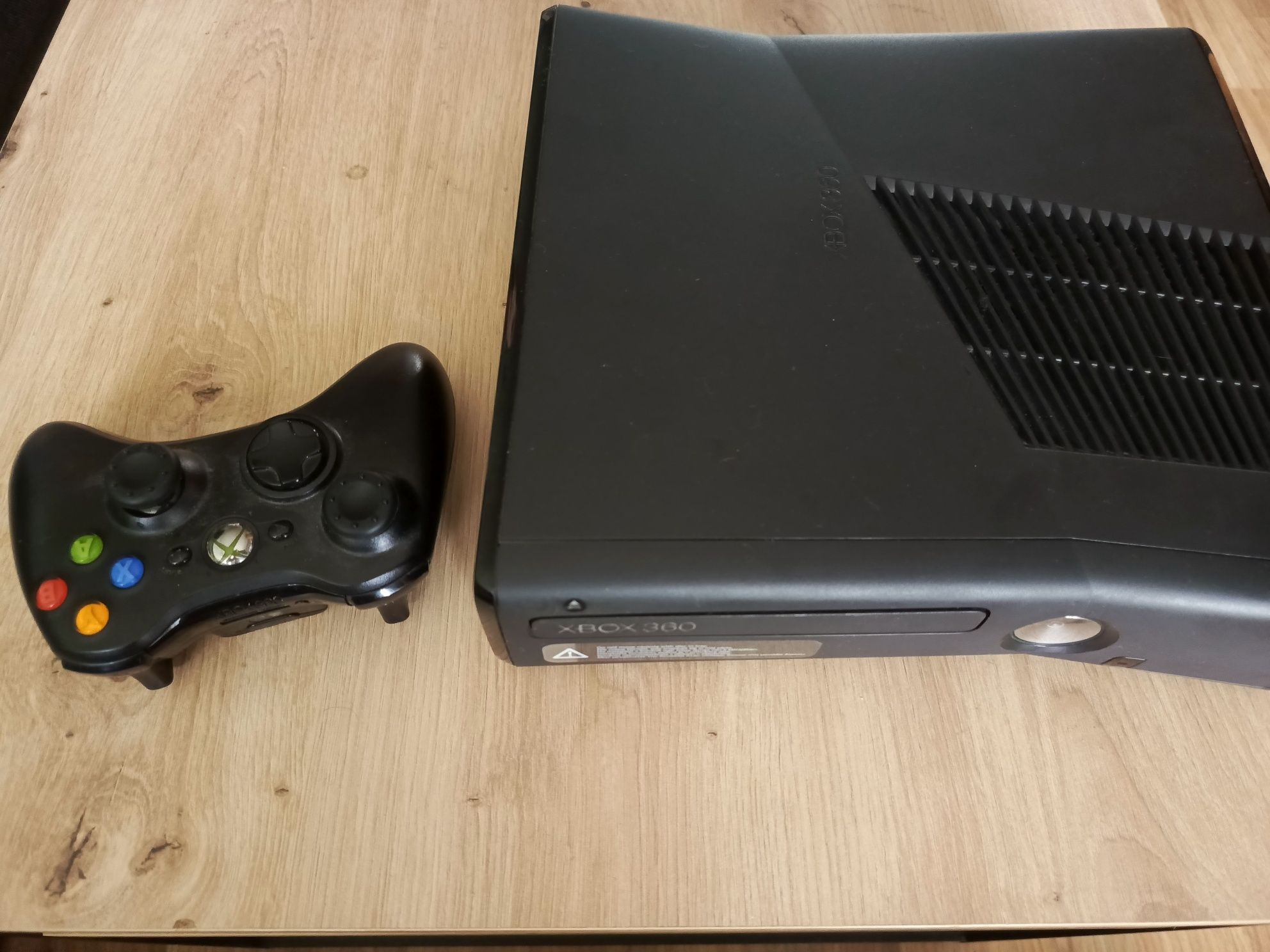 Xbox 360 z kinect pady gry