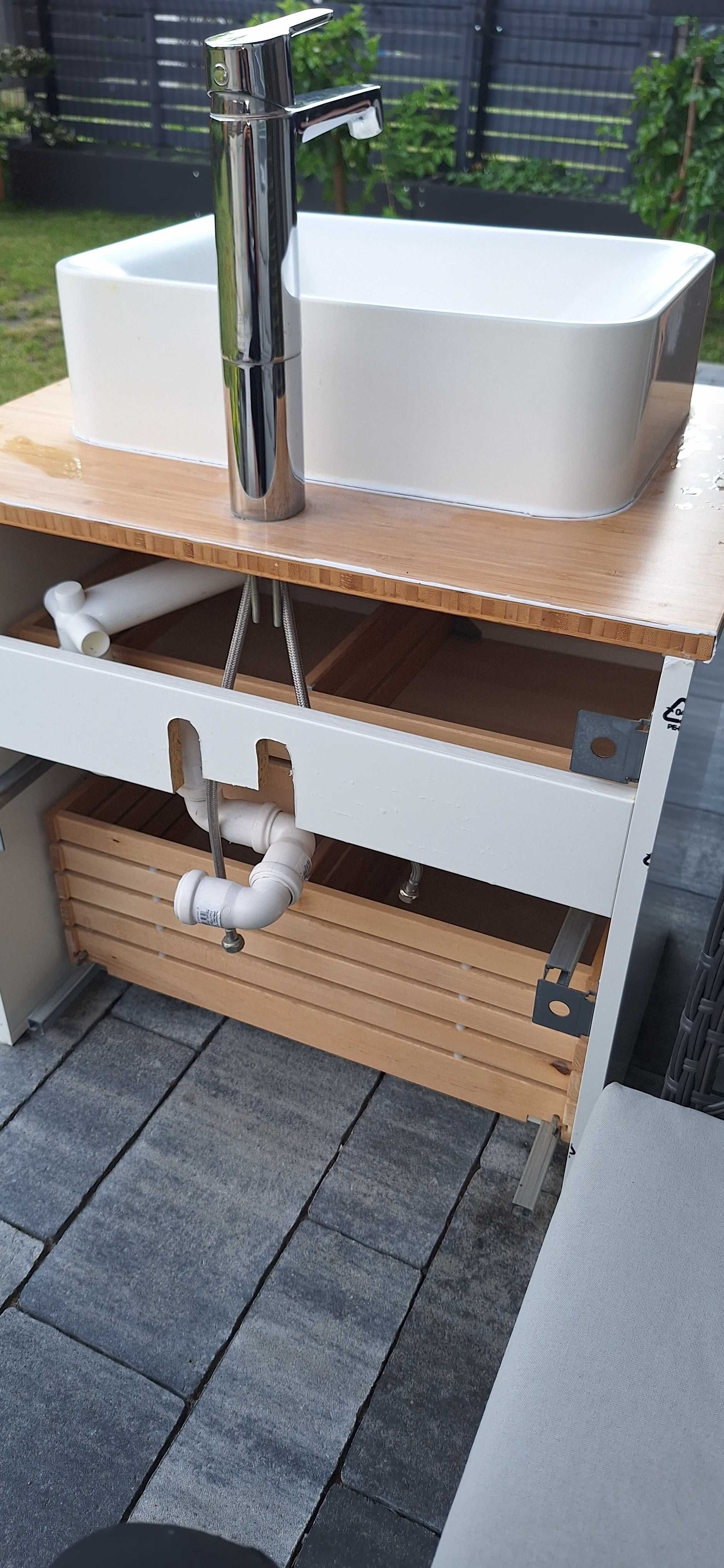 GODMORGON Szafka z umywalką i baterią IKEA