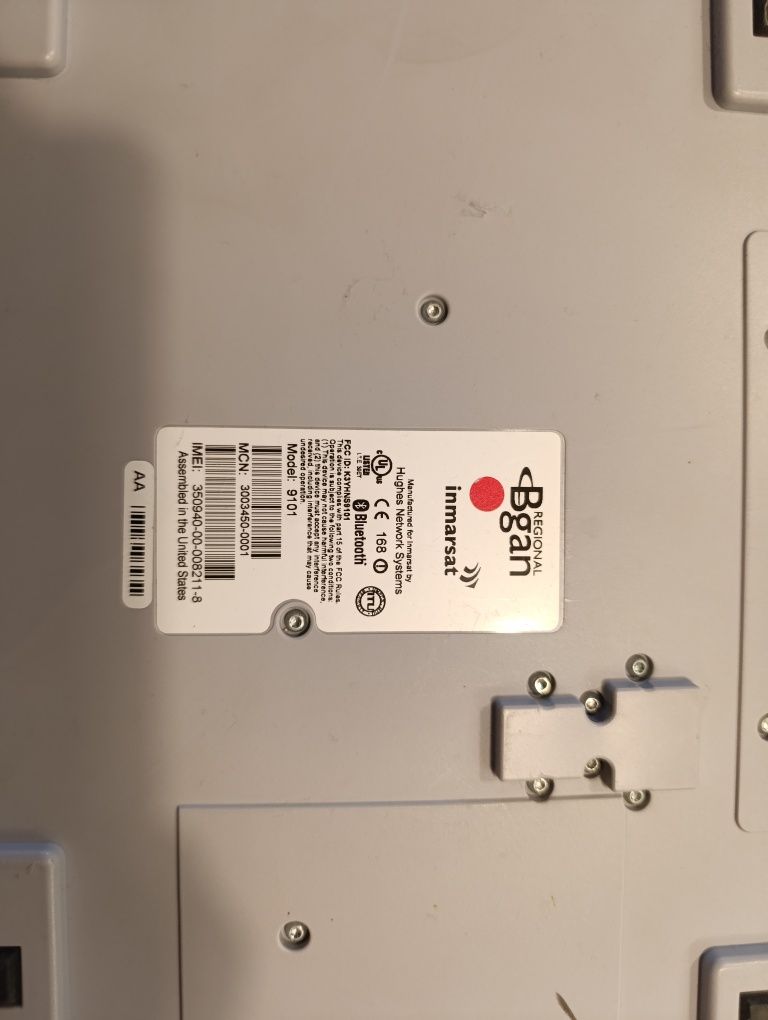 Modem / terminal satelitarny Inmarsat Regional BGAN - Hughe