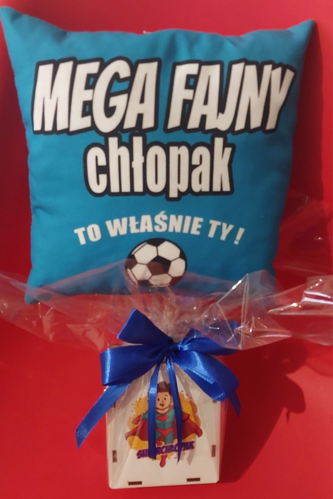 Prezent dla chłopaka (skarbonka+poduszka)