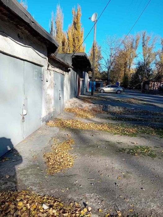 Продається гараж м.Кривий Ріг, в/м 33 Довгицнве