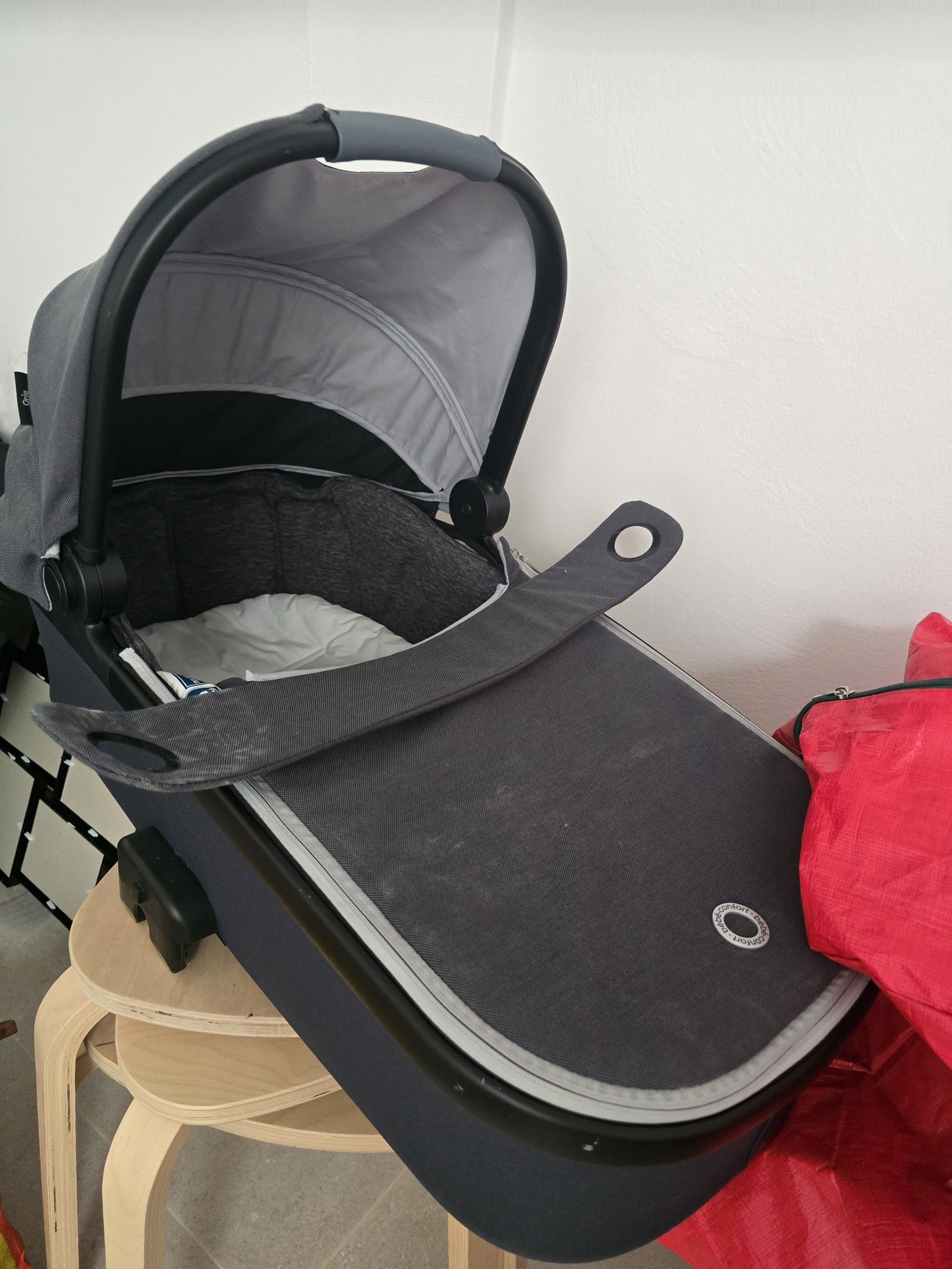 Ovinho e Isofix Maxicosi