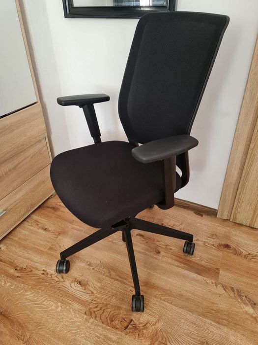 Ergonomiczny fotel profim veris net 100sfl krzesło biurowe premium