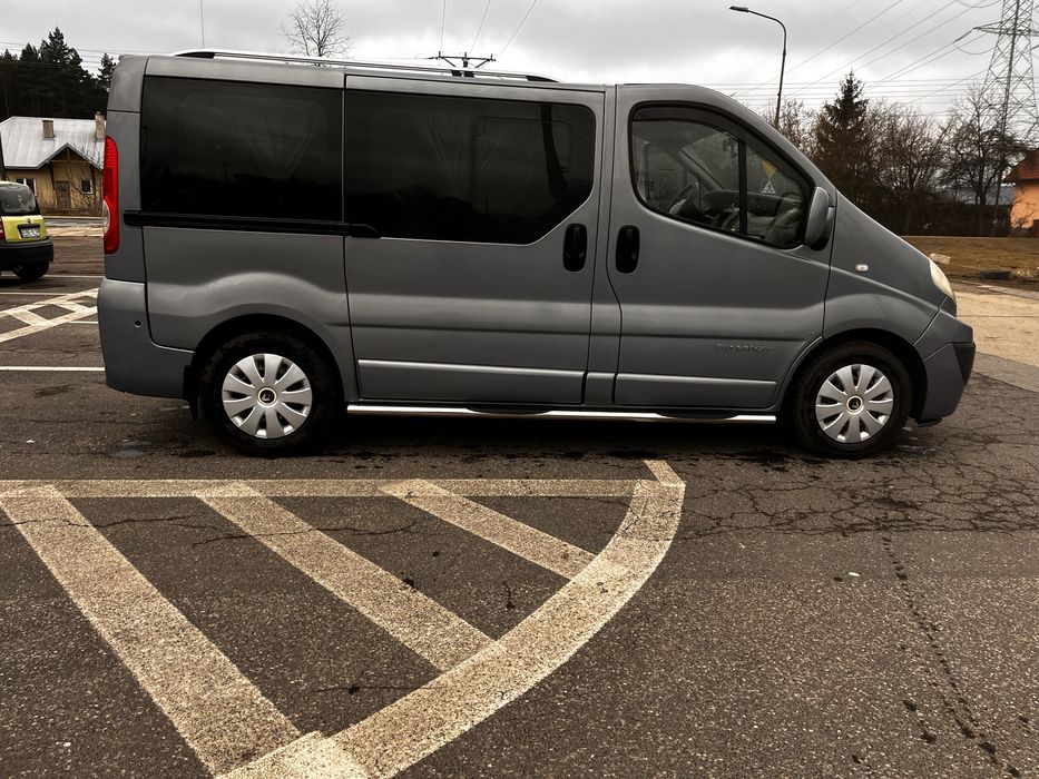 Wypozyczalnia Wynajem bus 8 osob z kierowca lub bez wesela,imprezy