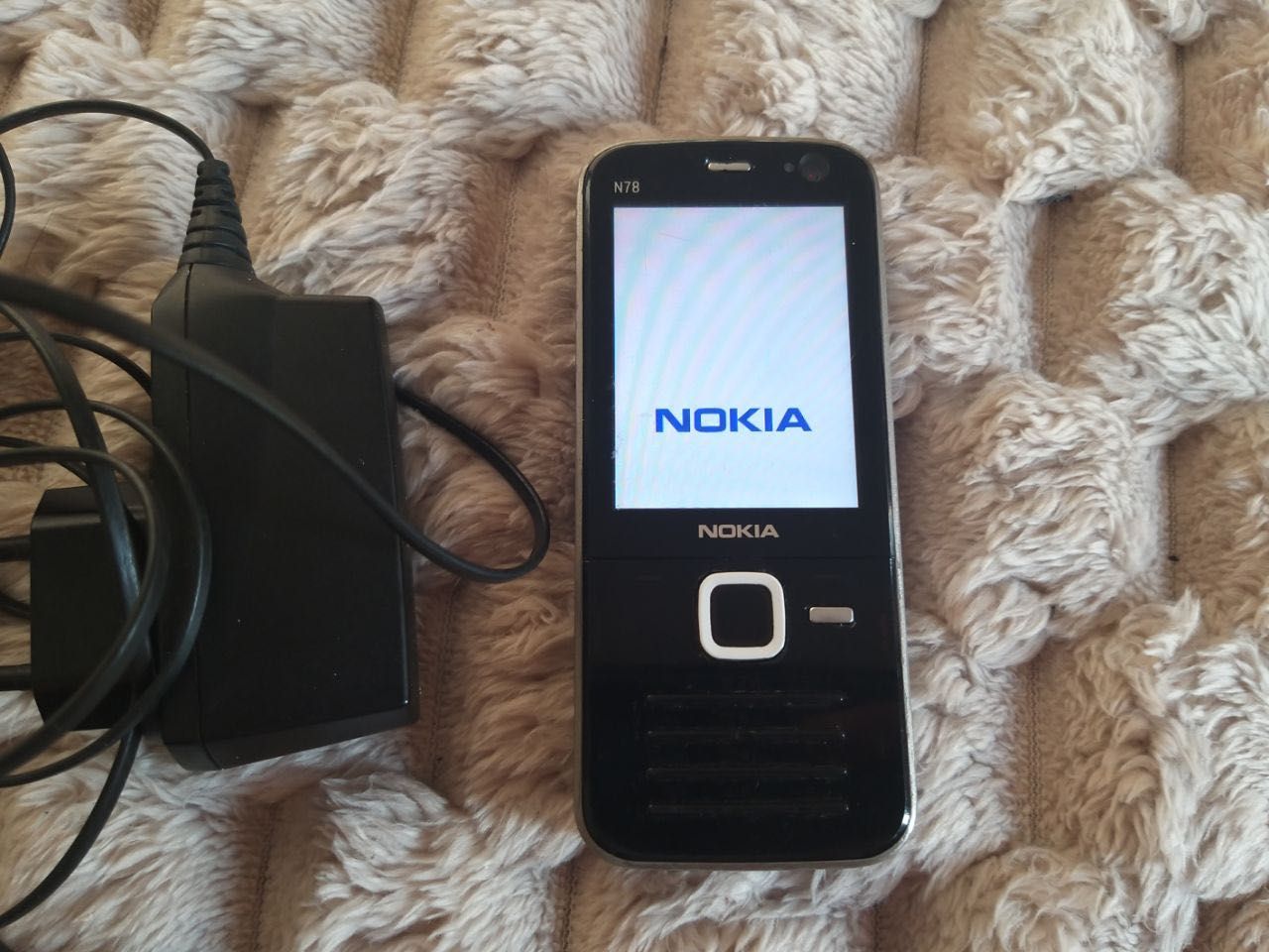 Легендарний GSM/UMTS-смартфон Nokia N78 (10 57)