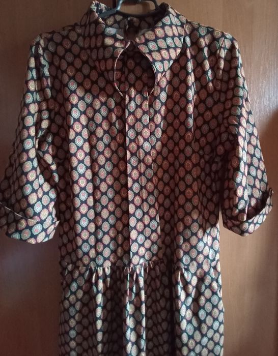 Платье . Женская одежда.