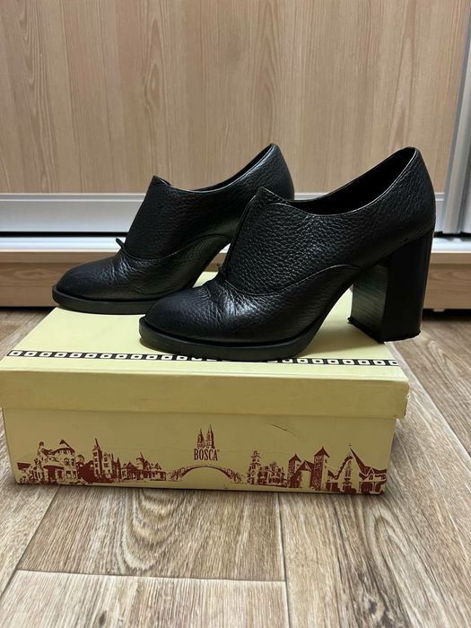 Продам бомбезні ботильони