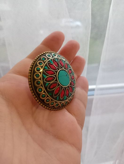 Перстень, каблучка. Натуральний камінь-бірюза, корали. Тібет, Непал.