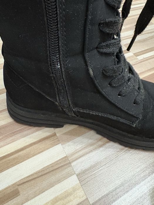 Buty na zamek Reserved r.34